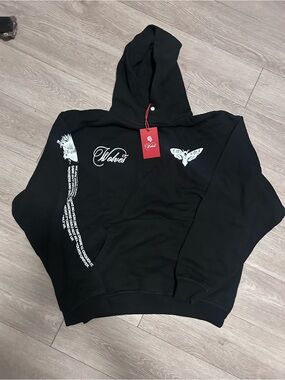 Wolves Black Graphic Hoodie - Men 1 of 500